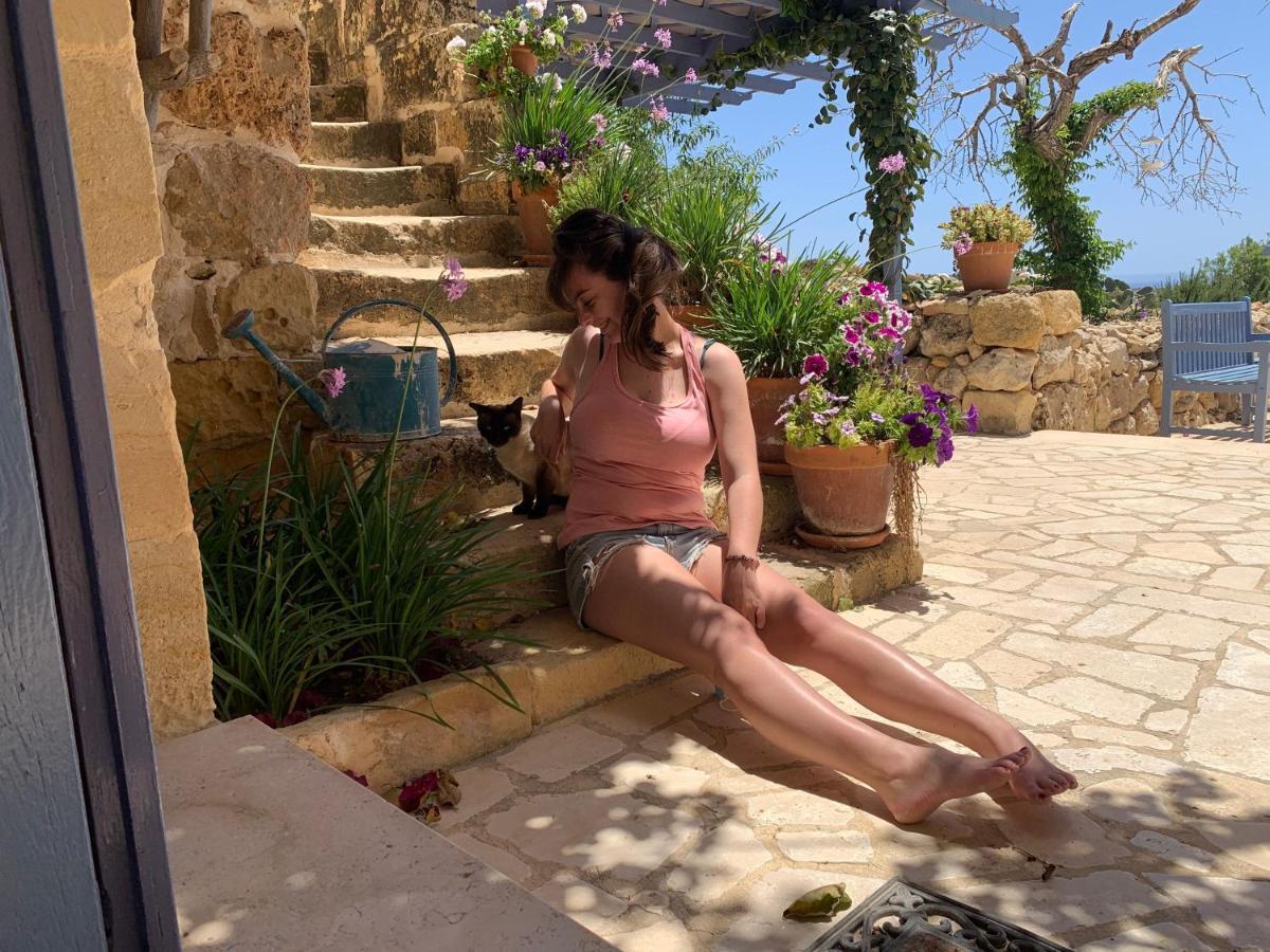 Appartement L'Gharix Temple Retreat à Xagħra Extérieur photo