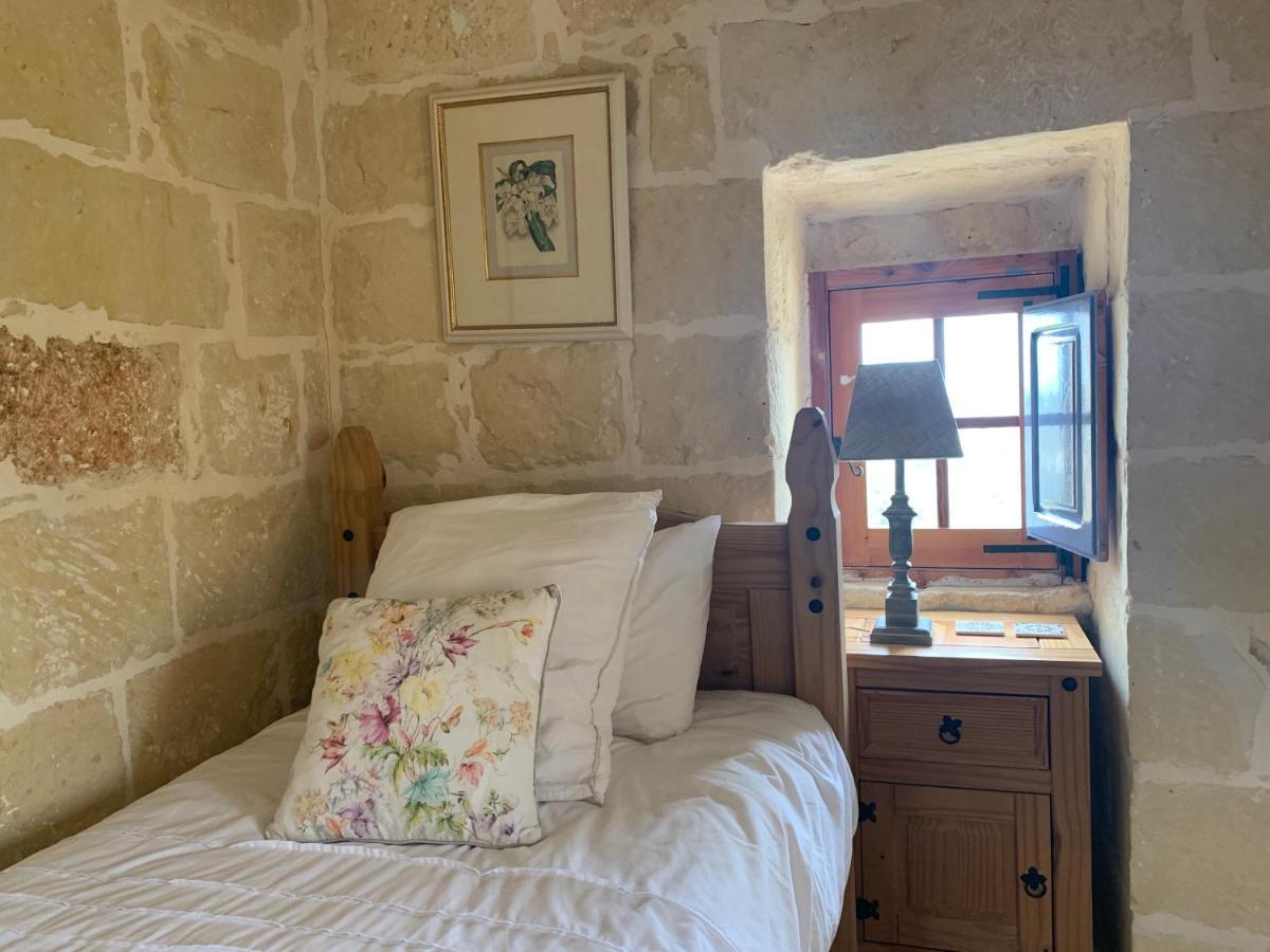 Appartement L'Gharix Temple Retreat à Xagħra Extérieur photo